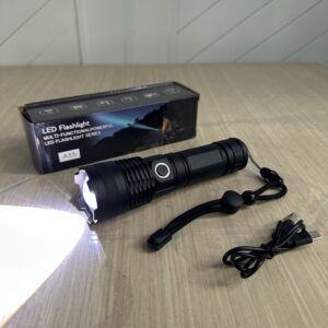 img_2049 Linterna LED Recargable A55